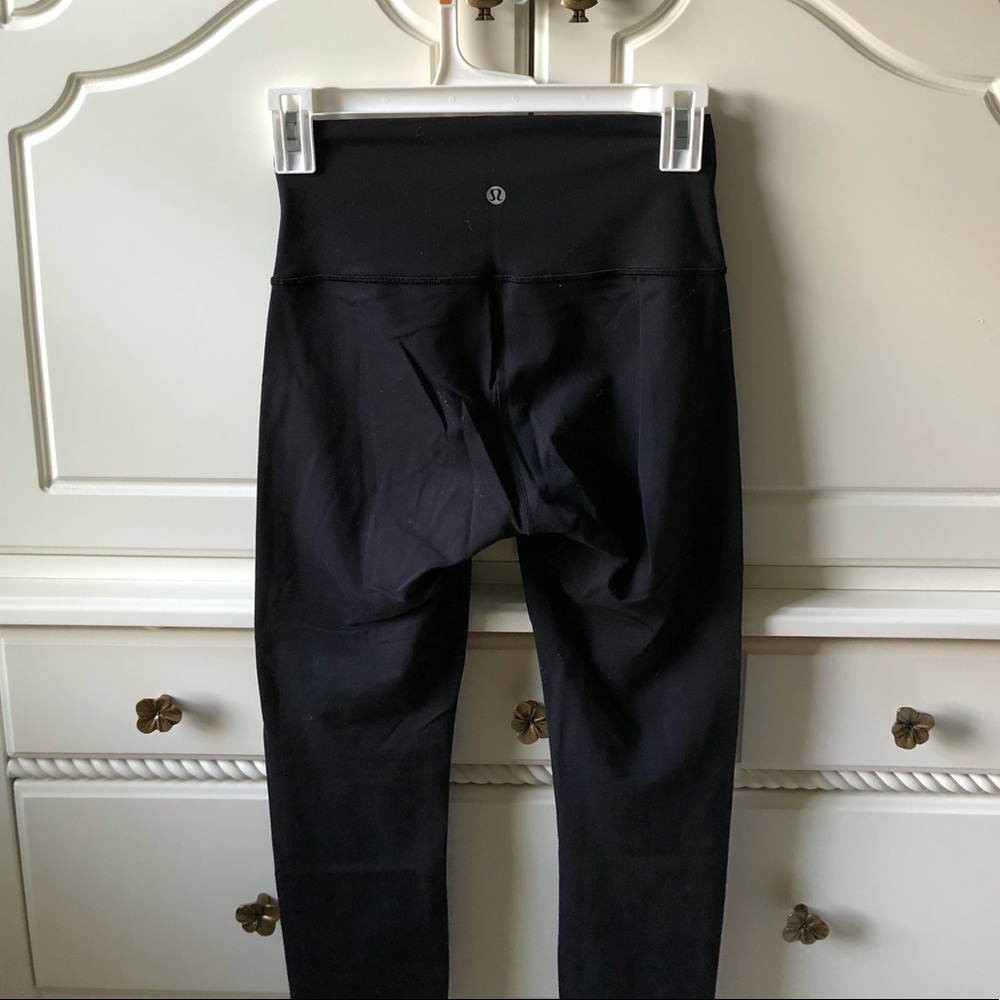 Black Lululemon Wunder Under Leggings